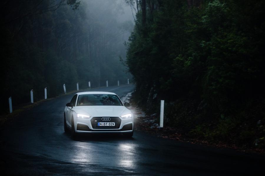  Audi S5 Coupe 2017 года  (AU) (фото 5 из 26)